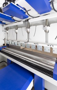 Elektrische_Abkantpressen_Cone_2500_CoastOne_Oy